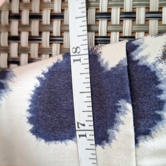 Ann Taylor Lined Pencil Skirt (14) - Picture 16 of 16